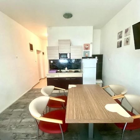 Studio Pula Apartamento Exterior foto